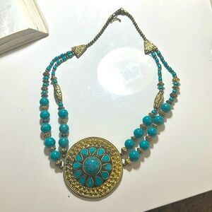 Vintage statement piece, necklace.